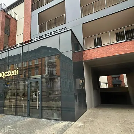 アパート Przy Rynku Z Tarasem I Parkingiem - Blisko Prezero Arena *